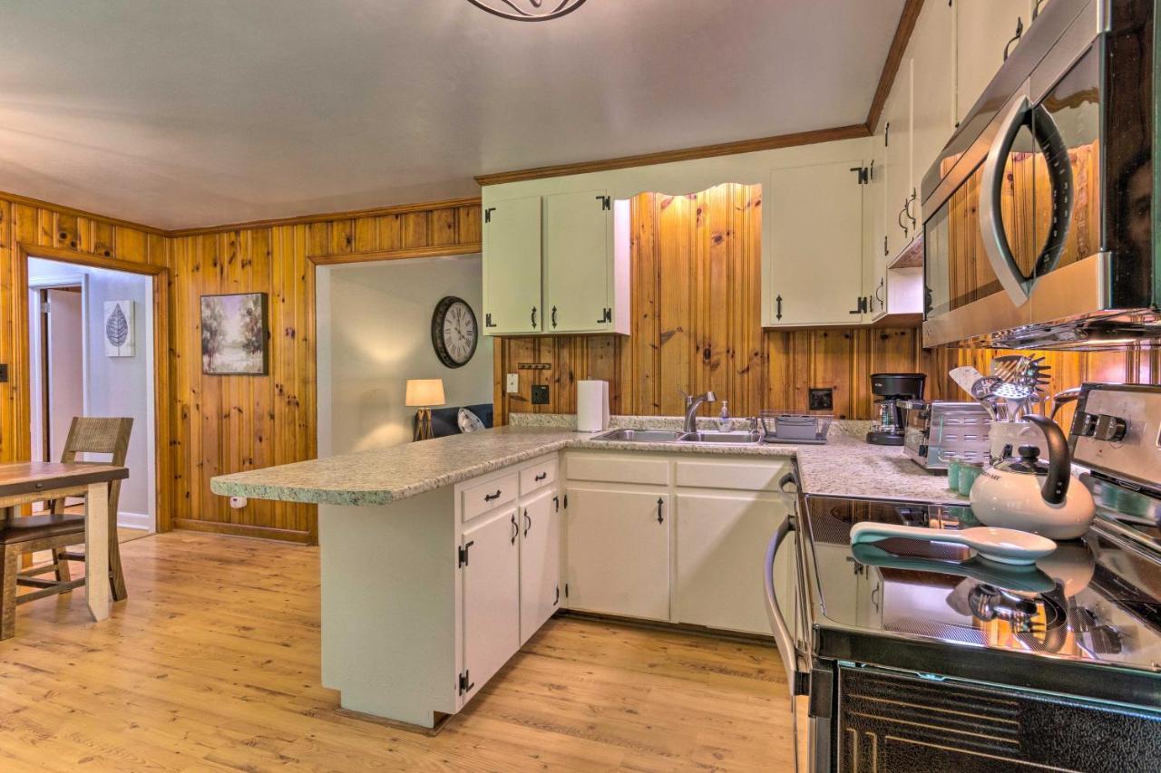 Quiet Asheville Home Near Appalachian Trail And Dtwn Bagian luar foto