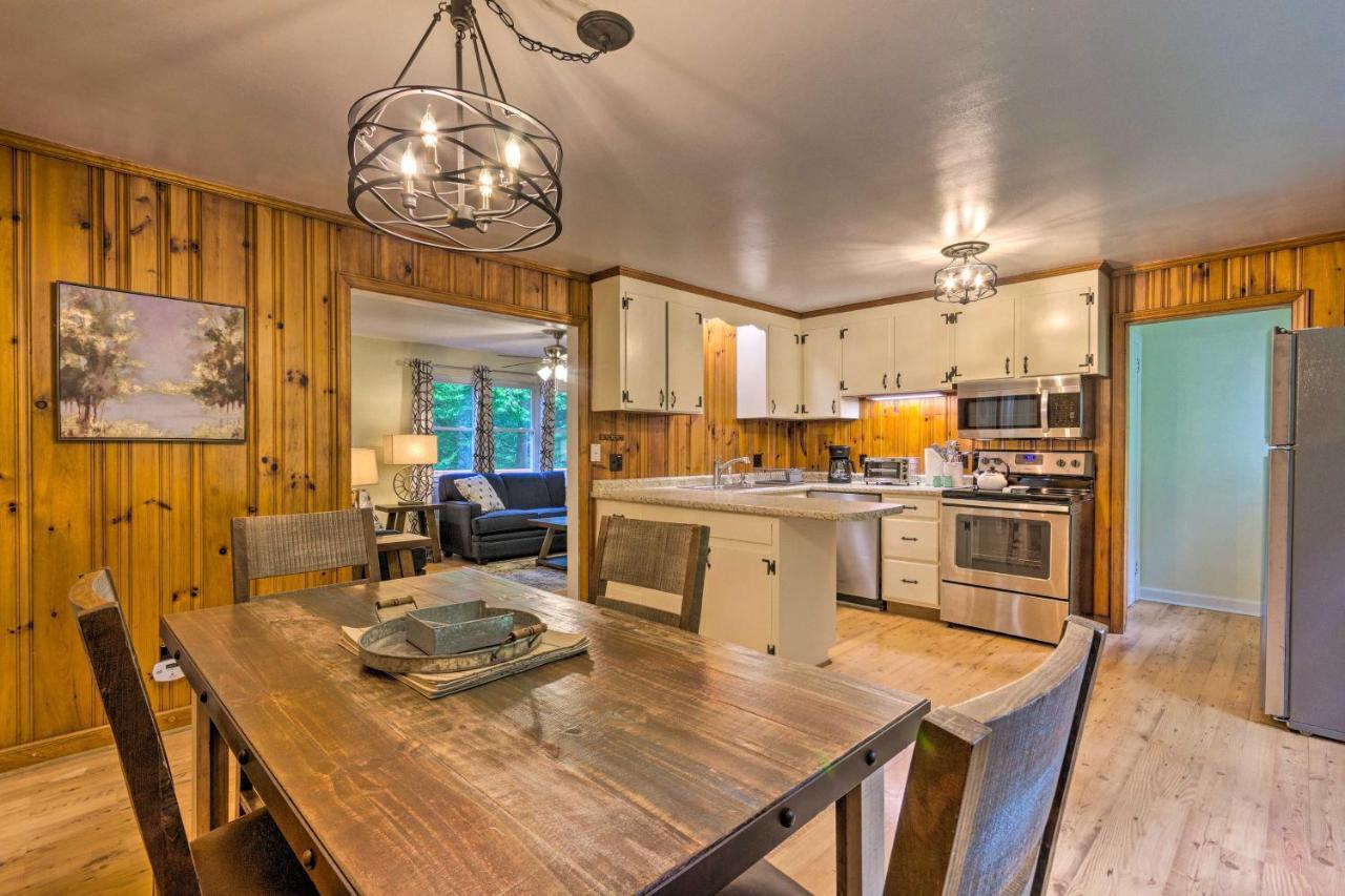 Quiet Asheville Home Near Appalachian Trail And Dtwn Bagian luar foto