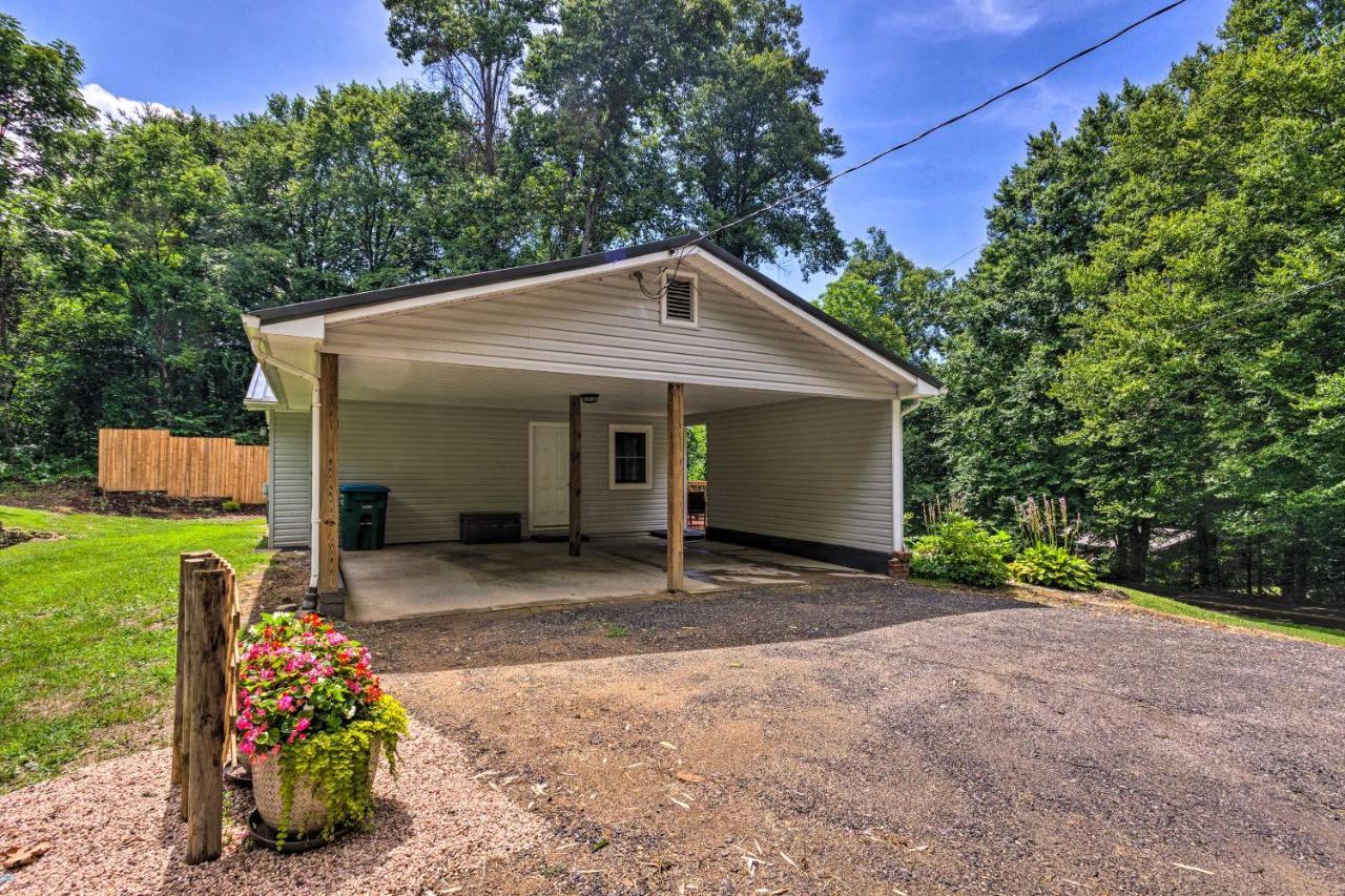 Quiet Asheville Home Near Appalachian Trail And Dtwn Bagian luar foto